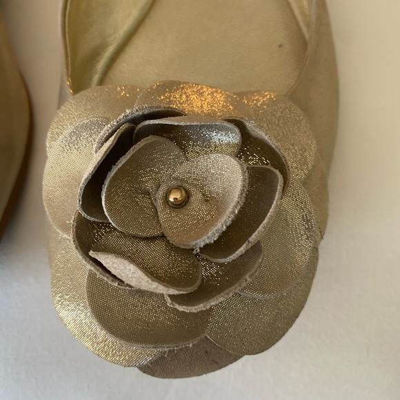 Jimmy Choo Gold Ballerina Flats - Size 37 c/w Box & Dustbag -Excellent Condition - Picture 10 of 14